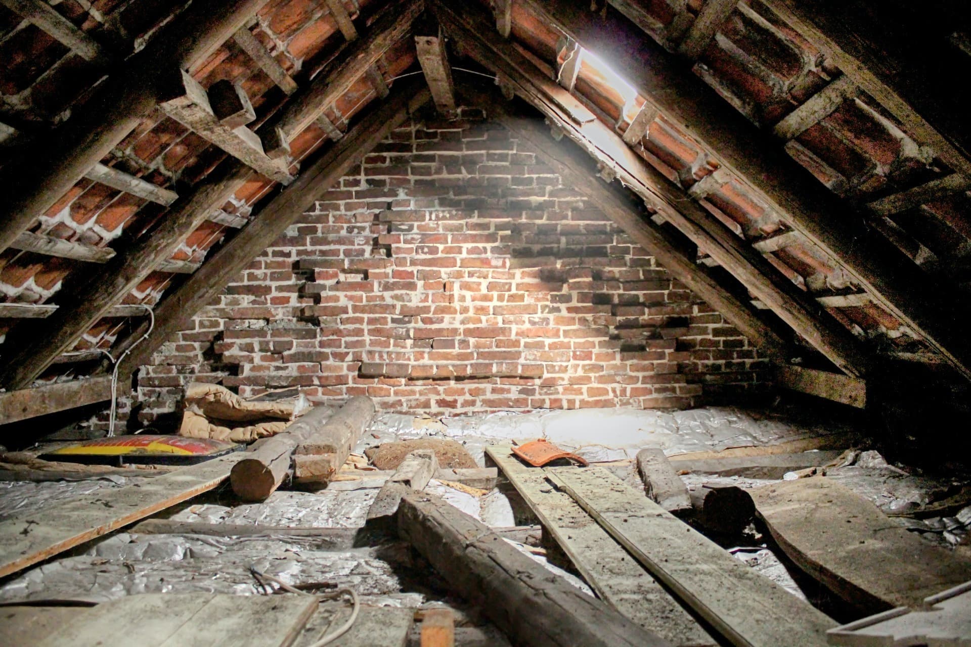 Managing Dust and Mess During Loft Conversion